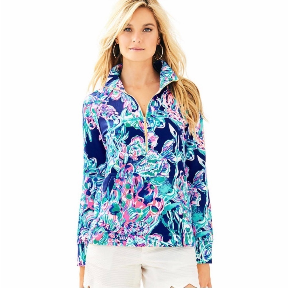 Lilly Pulitzer UPF 50+ Skipper Popover Bright Navy Caught Up Small - Picture 9 of 9